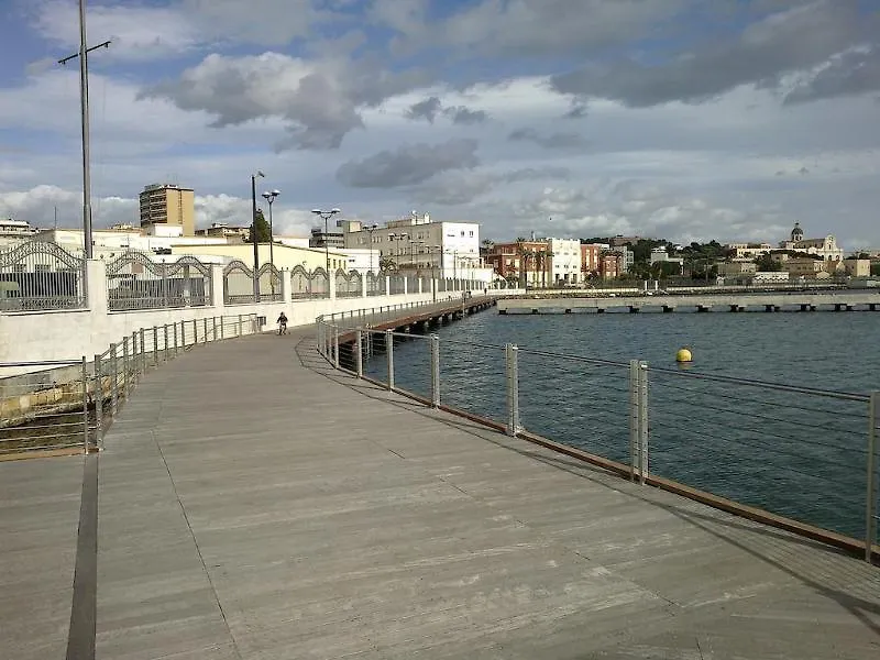 Sardinia Domus Hotel Cagliari 2*,